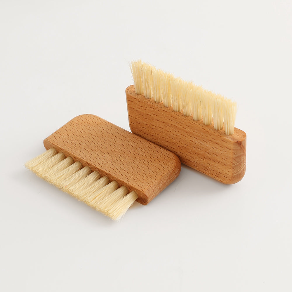 ブナ材 × 豚毛ネイルブラシ|手指のお手入れ必需品