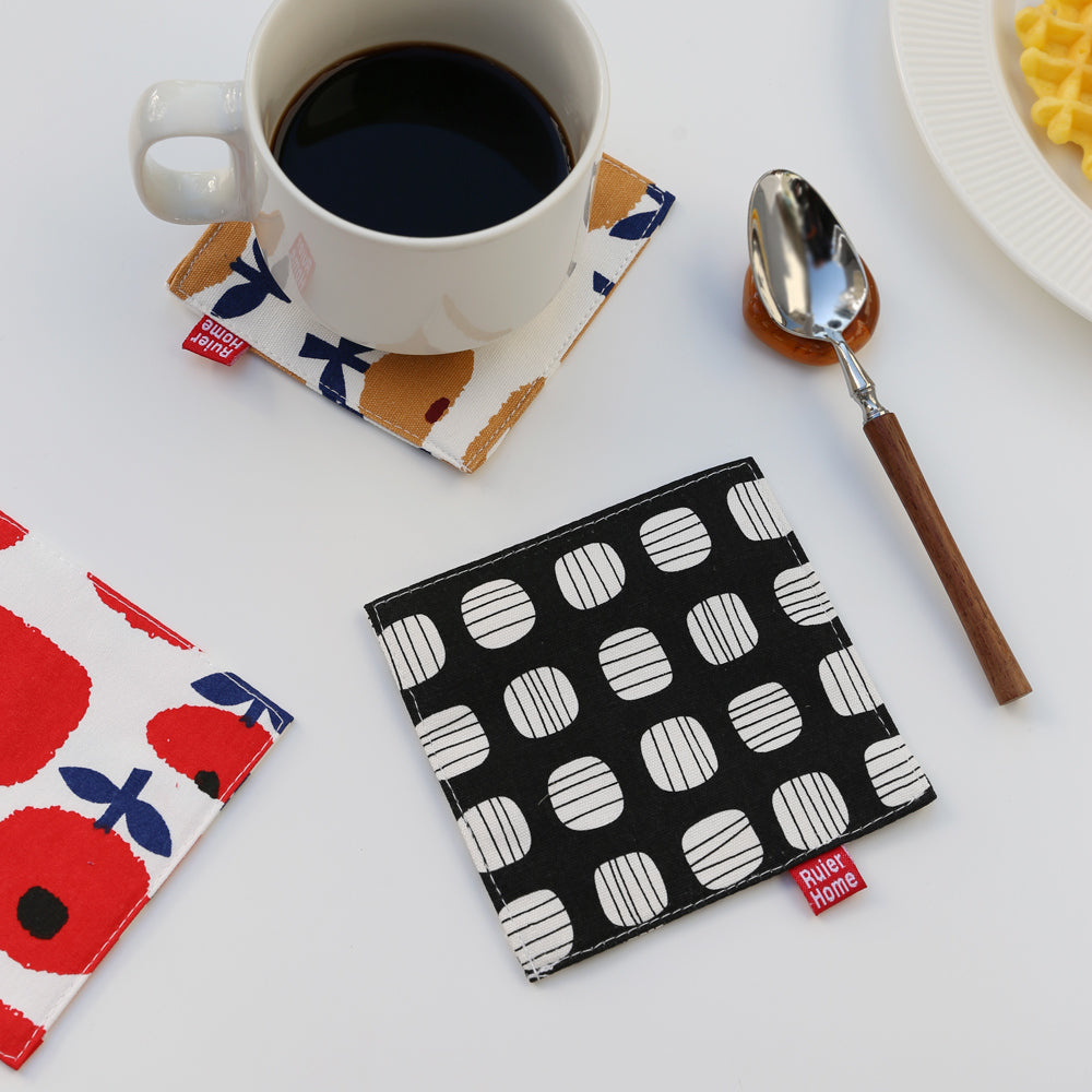 北欧風おしゃれな花柄コースター｜両面デザイン｜布製